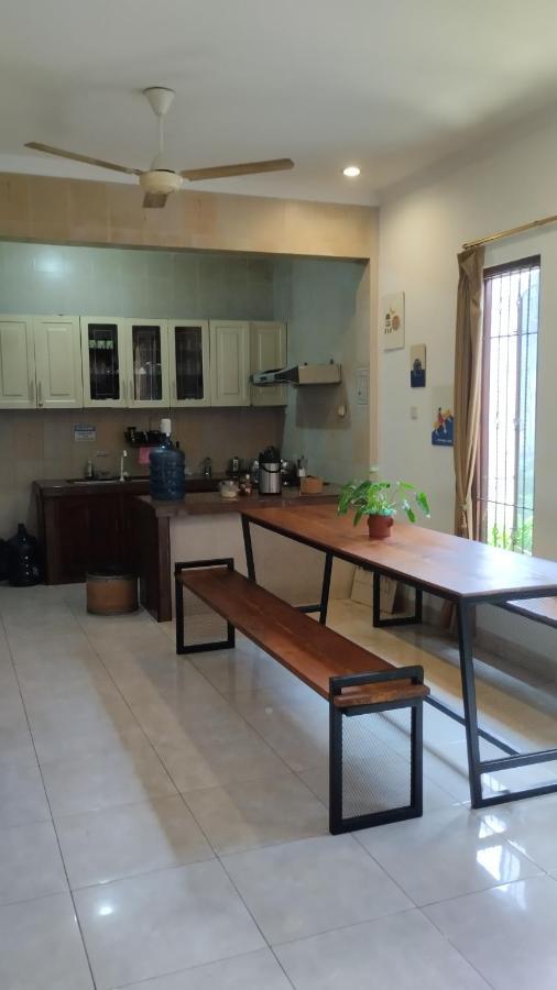 Gorga Hostel Yogyakarta Exterior photo